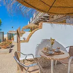 El Roqueo Apartment *