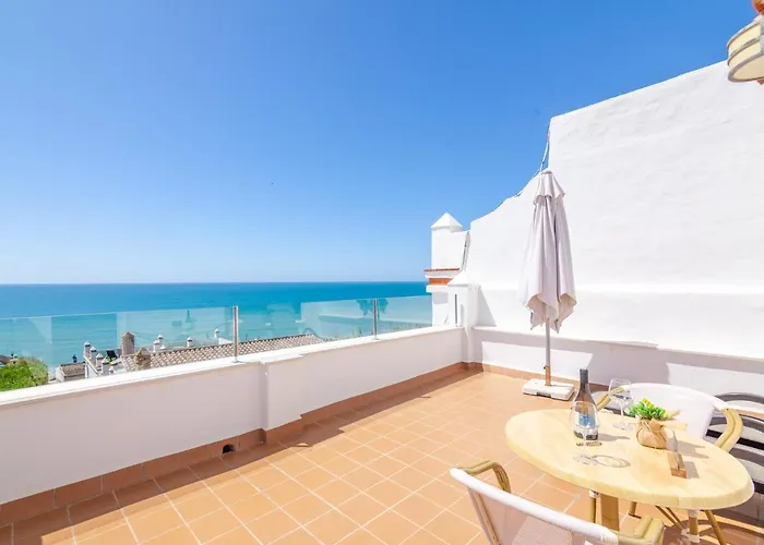 El Roqueo Apartment *