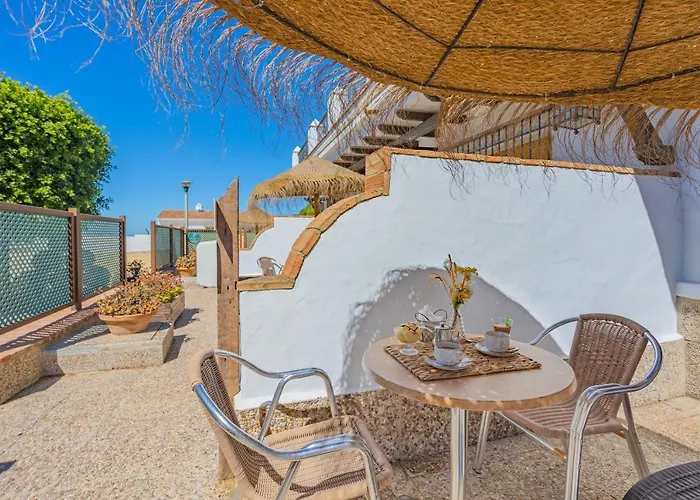 El Roqueo Apartment *