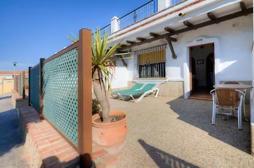 El Roqueo Apartment *